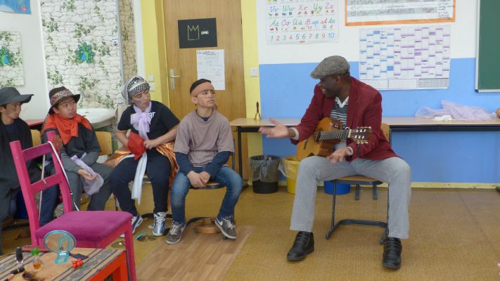 09.Bernard Mayo Nke hat mit uns gesungen